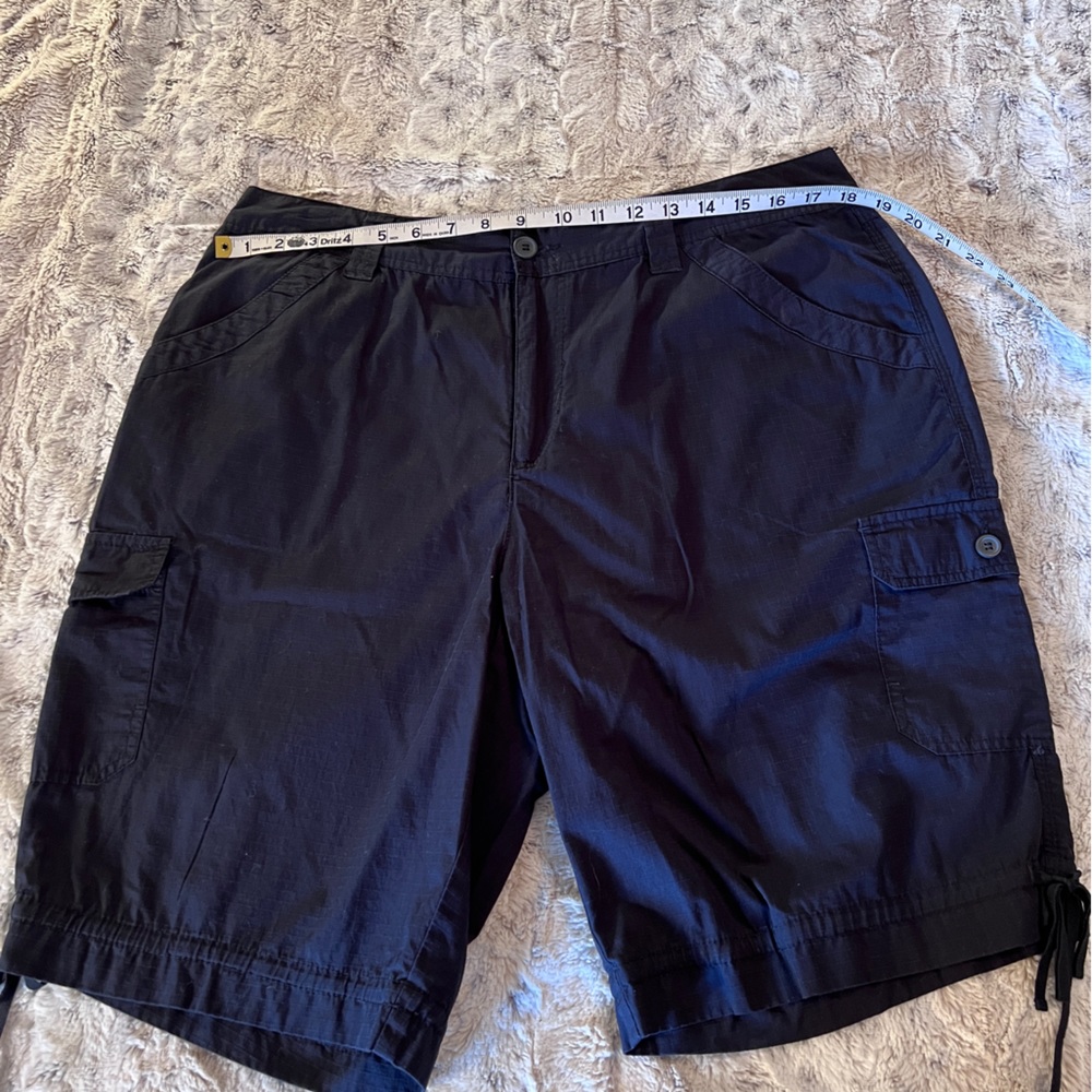 Bay Studio Khakis Black Tie Adj Shorts Sz 16